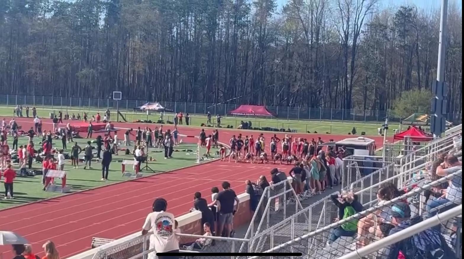 Runners lining up at the starting line.